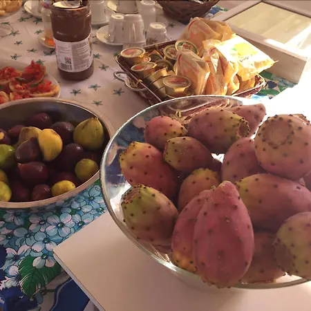 Cuore Di Alojamento de Acomodação e Pequeno-almoço 3*