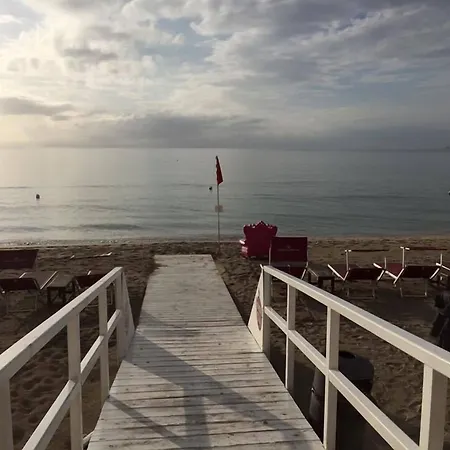 Alojamento de Acomodação e Pequeno-almoço Cuore Di Gallipoli